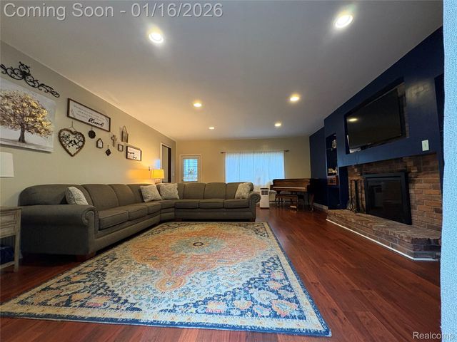 27972 Waltz Road, Huron Charter Township, MI 48164