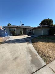 2938 E Willis, Fresno, CA 93726