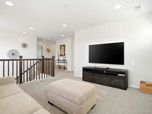 872 Goodrich Peak Street, Erie, CO 80516