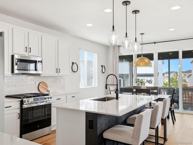 872 Goodrich Peak Street, Erie, CO 80516