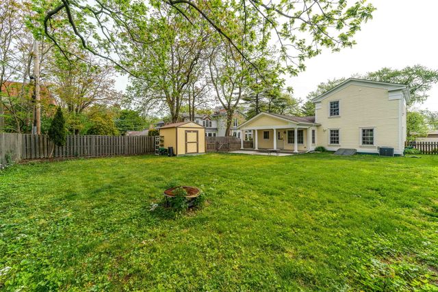 430 N Sheridan Road, Waukegan, IL 60085