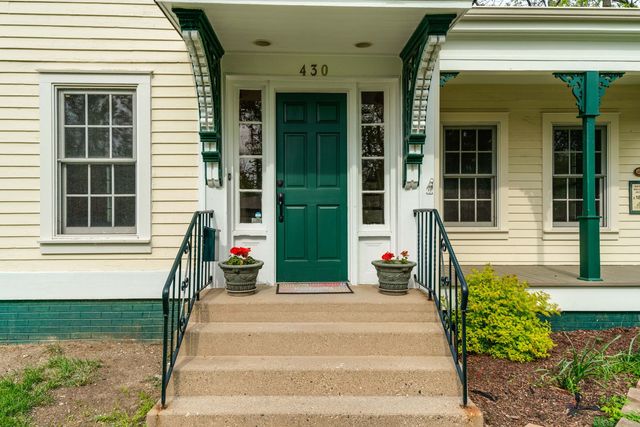 430 N Sheridan Road, Waukegan, IL 60085