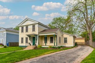 430 N Sheridan Road, Waukegan, IL 60085