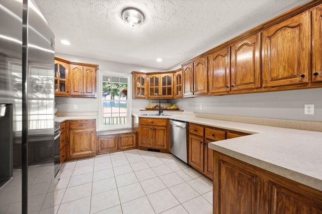 529 Cliffside Drive, Russell Springs, KY 42642
