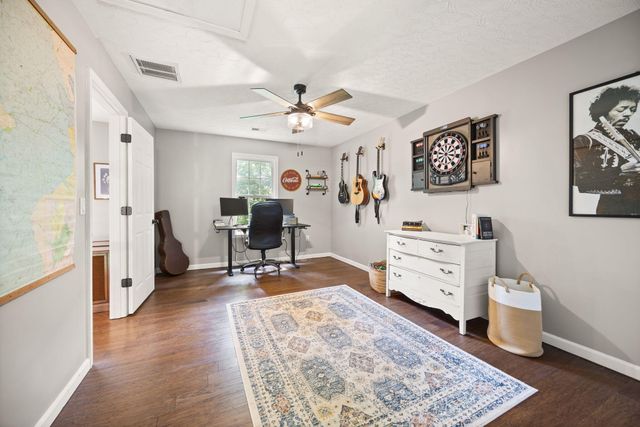 529 Cliffside Drive, Russell Springs, KY 42642