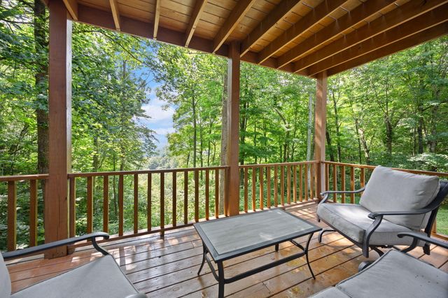 529 Cliffside Drive, Russell Springs, KY 42642