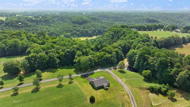 529 Cliffside Drive, Russell Springs, KY 42642