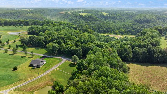 529 Cliffside Drive, Russell Springs, KY 42642