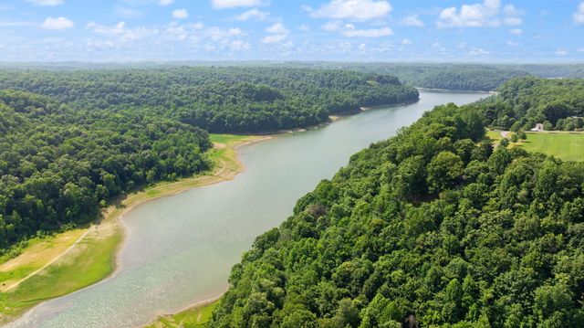 529 Cliffside Drive, Russell Springs, KY 42642