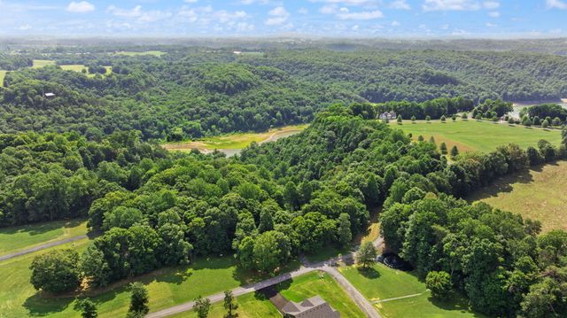529 Cliffside Drive, Russell Springs, KY 42642
