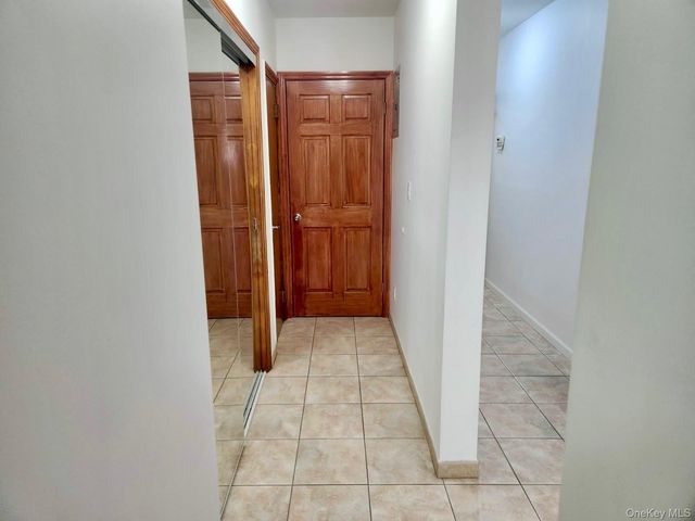 7848 83rd Street, Glendale, NY 11385