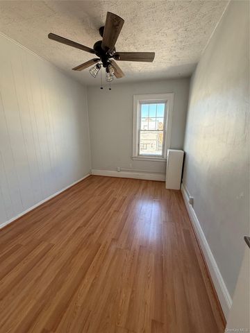 7848 83rd Street, Glendale, NY 11385