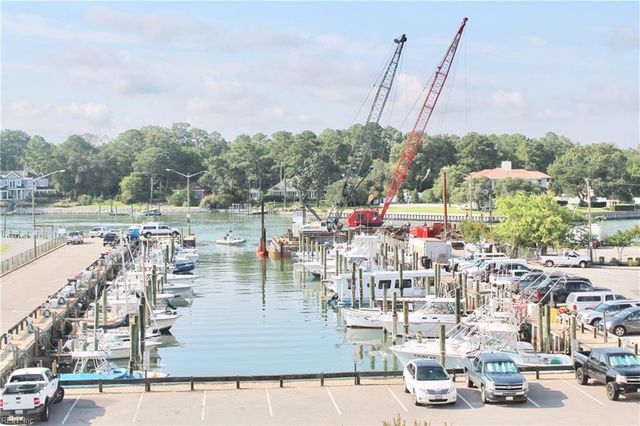 3200 Lynnhaven Dr Apt 309, Virginia Beach, VA 23451