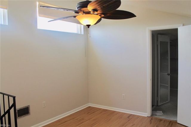 3200 Lynnhaven Dr Apt 309, Virginia Beach, VA 23451