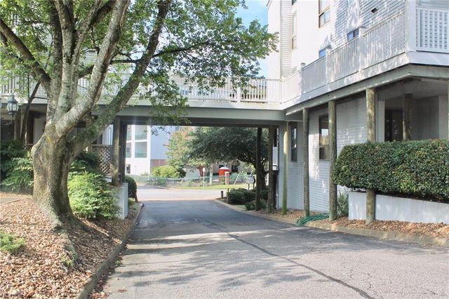3200 Lynnhaven Dr Apt 309, Virginia Beach, VA 23451