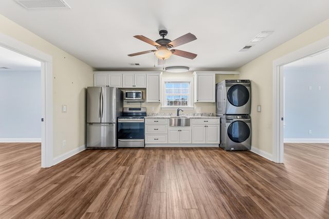 6440 Saint Anthony Drive, Meggett, SC 29449