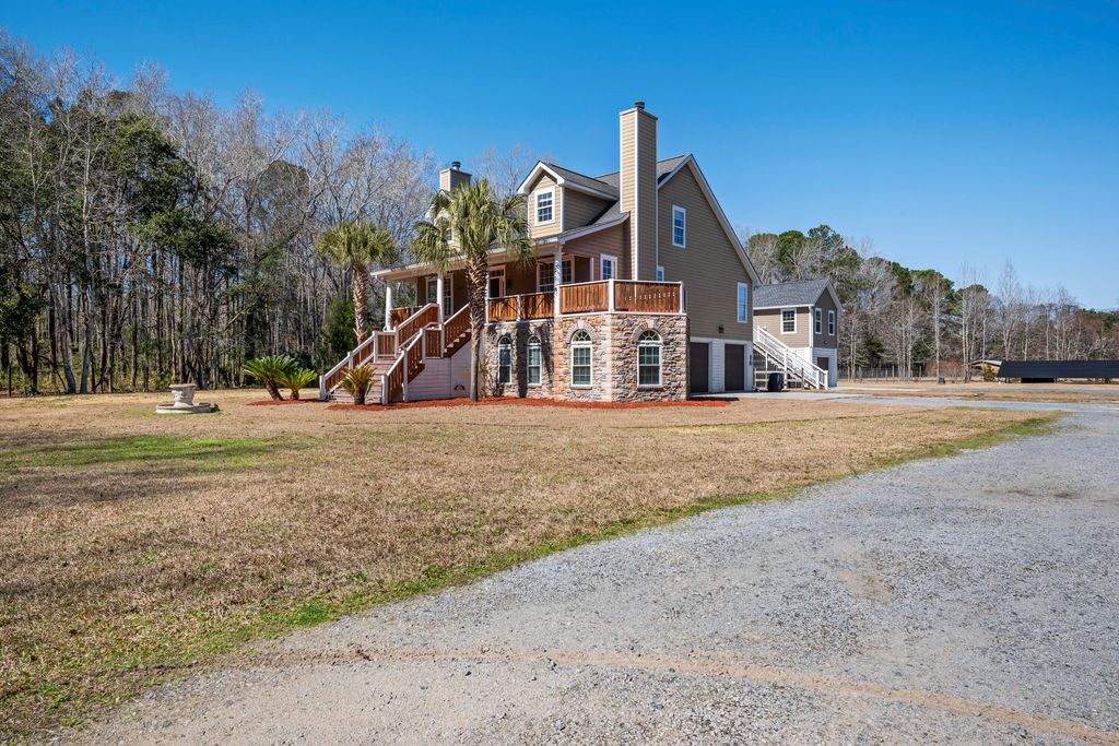 Image 60 of property listing at 6440 Saint Anthony Drive, Meggett, SC 29449