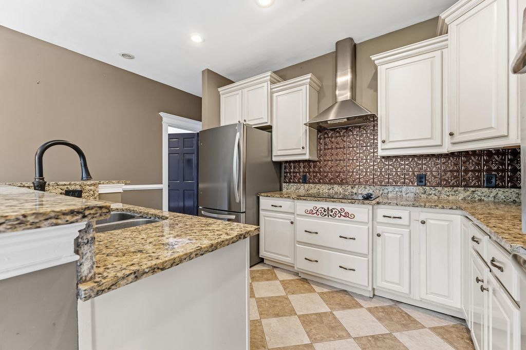 Image 9 of property listing at 6440 Saint Anthony Drive, Meggett, SC 29449