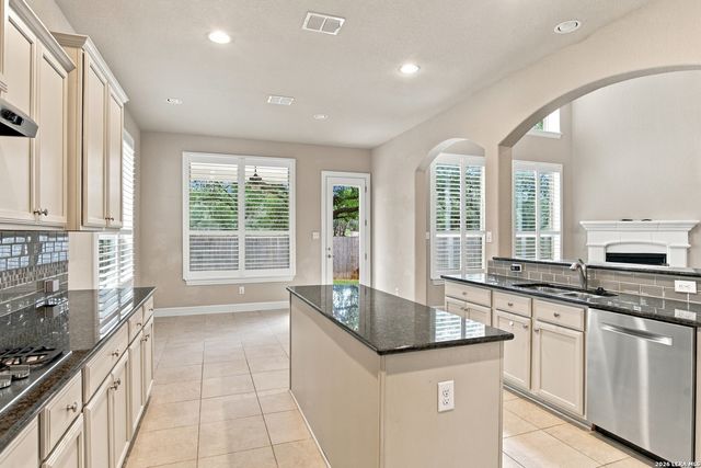 28702 Howards Bull, Boerne, TX 78015