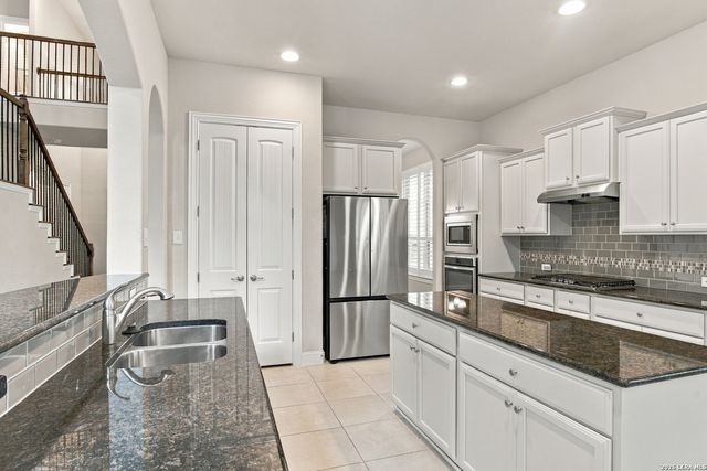 28702 Howards Bull, Boerne, TX 78015