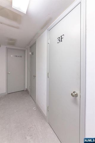 88 Saint Francis 3F, Newark, NJ 07105