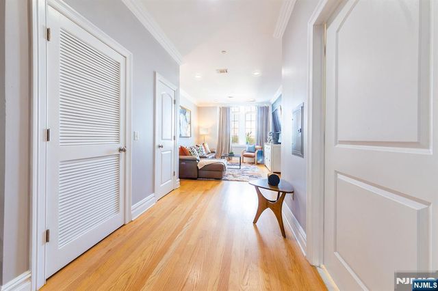 88 Saint Francis 3F, Newark, NJ 07105