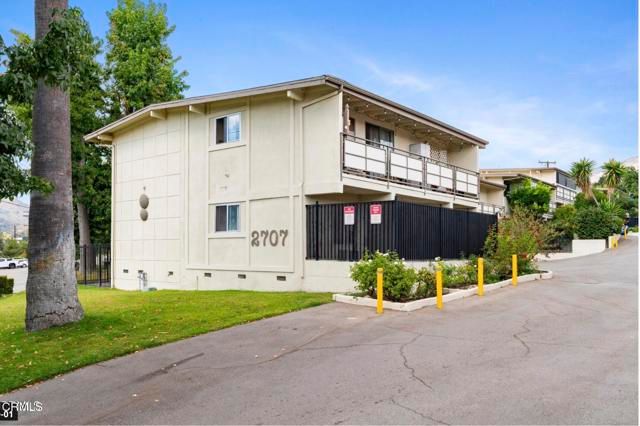 2707 Montrose Avenue 10, Montrose, CA 91020