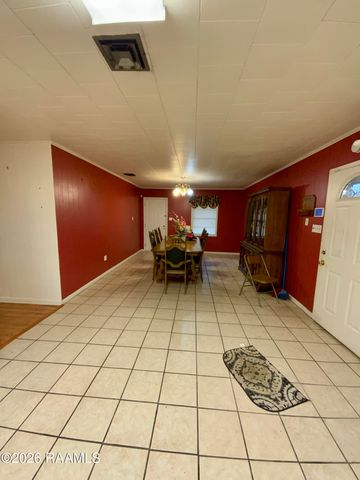 304 E Gloria Switch Road, Lafayette, LA 70507