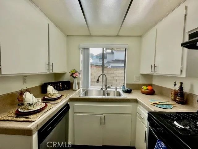 17171 Elm A, Huntington Beach, CA 92647