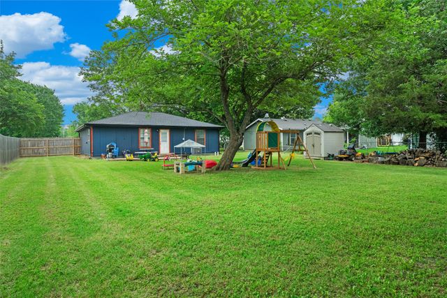 307 N 2nd Street, Crandall, TX 75114