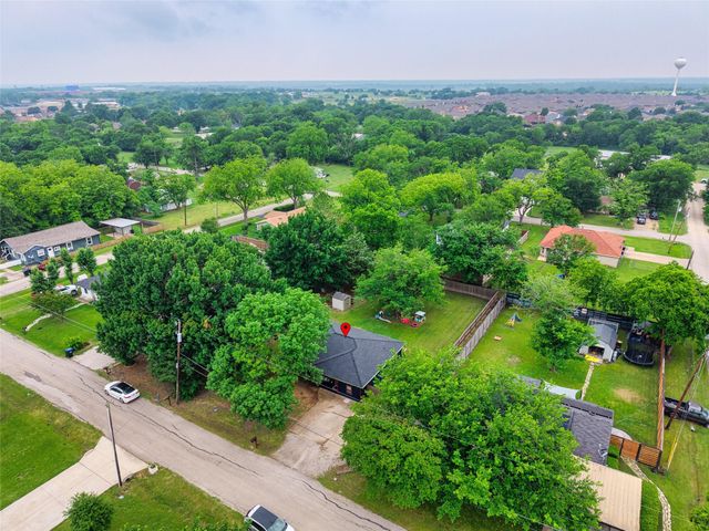 307 N 2nd Street, Crandall, TX 75114