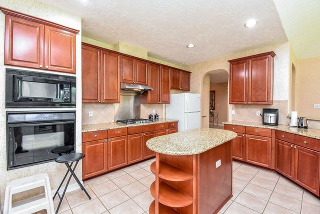 11202 Hundred Bridge Lane, Sugar Land, TX 77498