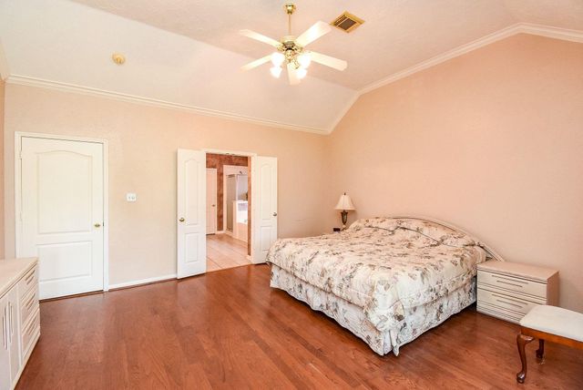 11202 Hundred Bridge Lane, Sugar Land, TX 77498