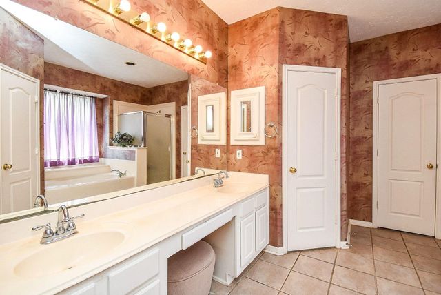 11202 Hundred Bridge Lane, Sugar Land, TX 77498