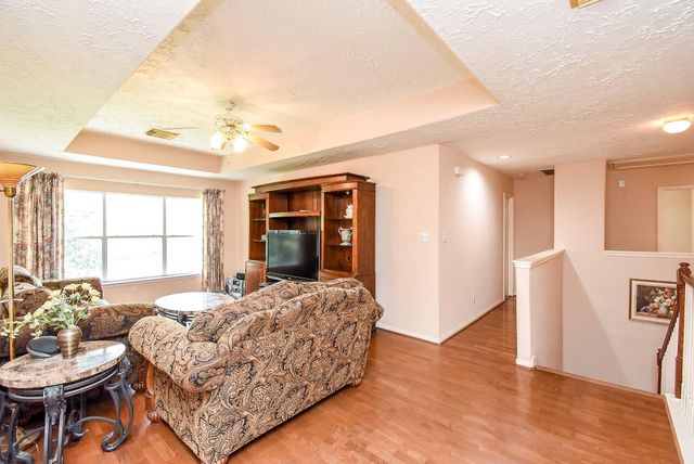11202 Hundred Bridge Lane, Sugar Land, TX 77498