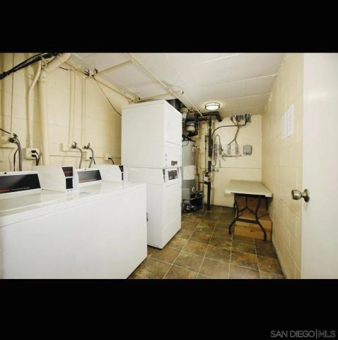 5003 Westpark Dr. 203, North Hollywood, CA 91601