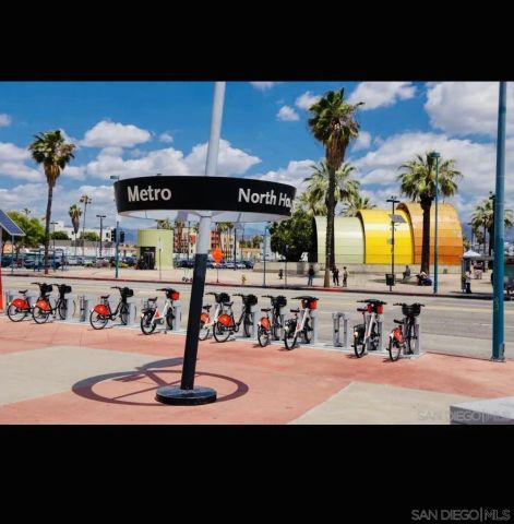 5003 Westpark Dr. 203, North Hollywood, CA 91601