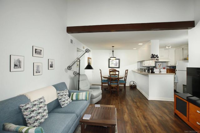 5003 Westpark Dr. 203, North Hollywood, CA 91601