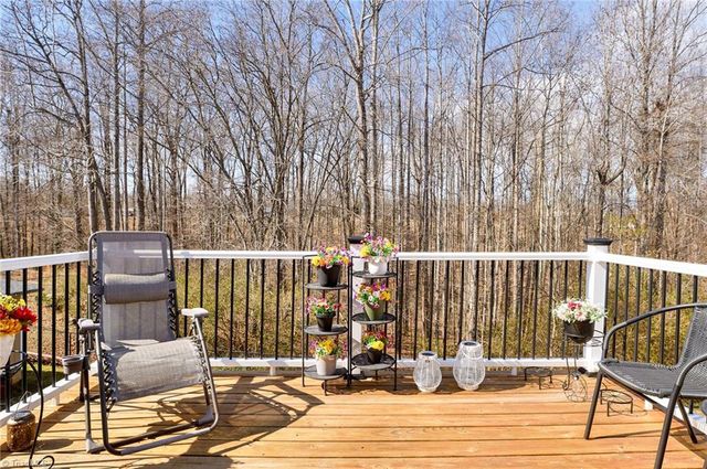 17 Clayton Way, Thomasville, NC 27360