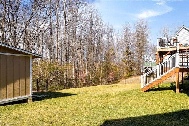 17 Clayton Way, Thomasville, NC 27360