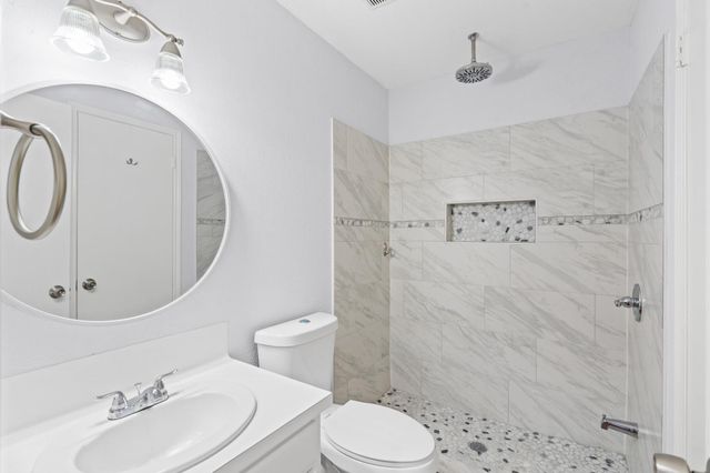 196 April Point Drive N, Conroe, TX 77356