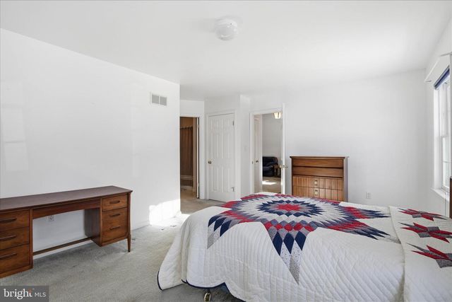 60 CHAPEL VIEW DR, Reinholds, PA 17569