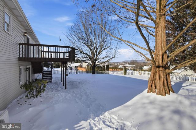 60 CHAPEL VIEW DR, Reinholds, PA 17569