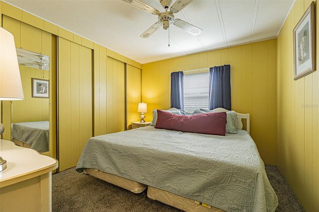 37838 BARCELONA AVENUE, Zephyrhills, FL 33541