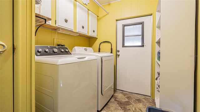 37838 BARCELONA AVENUE, Zephyrhills, FL 33541