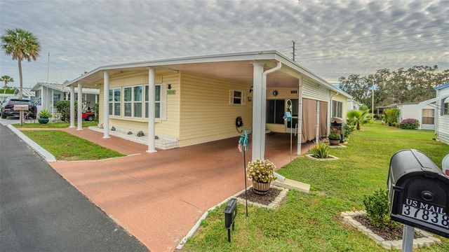 37838 BARCELONA AVENUE, Zephyrhills, FL 33541