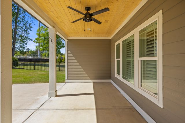 337 Pine Lakes Drive, Ringgold, GA 30736