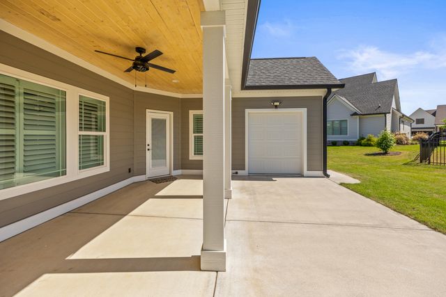 337 Pine Lakes Drive, Ringgold, GA 30736