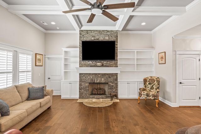337 Pine Lakes Drive, Ringgold, GA 30736