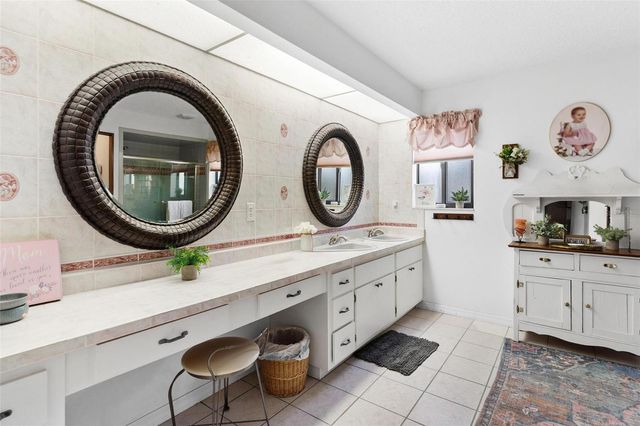 1636 LAKE ELLA ROAD, Fruitland Park, FL 34731